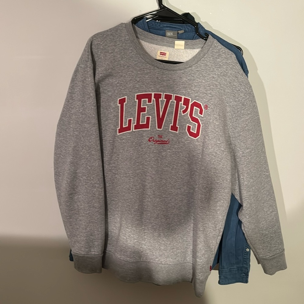 Levi’s Sweatshirt in Gray